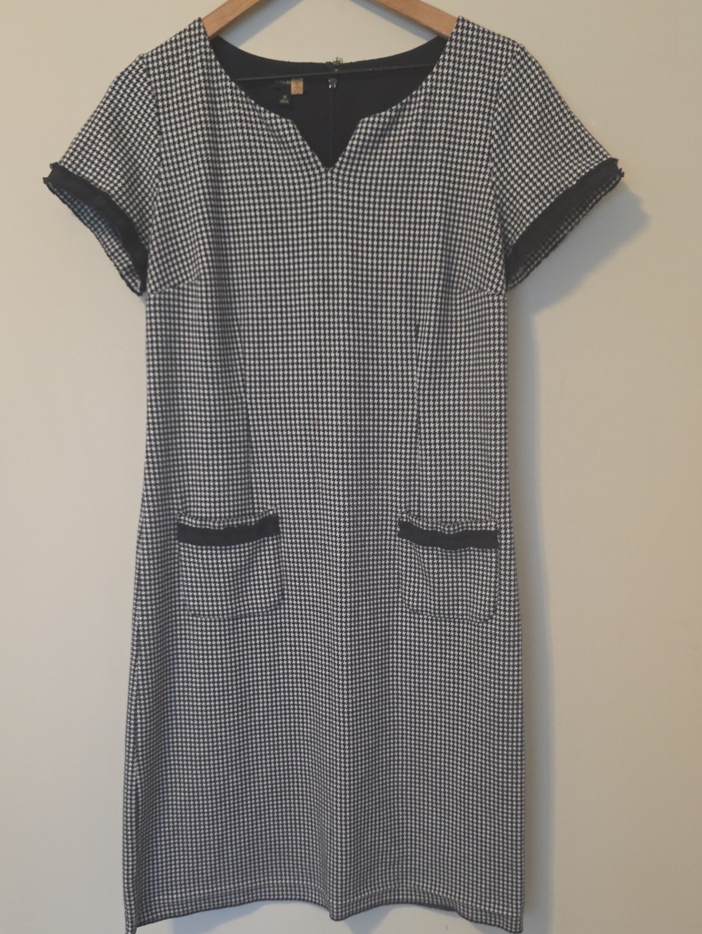 Talbots Houndstooth Short Sleeve Shift Dress
